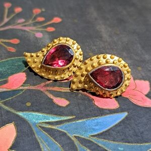 ⌛️ Vintage Earrings 11/8